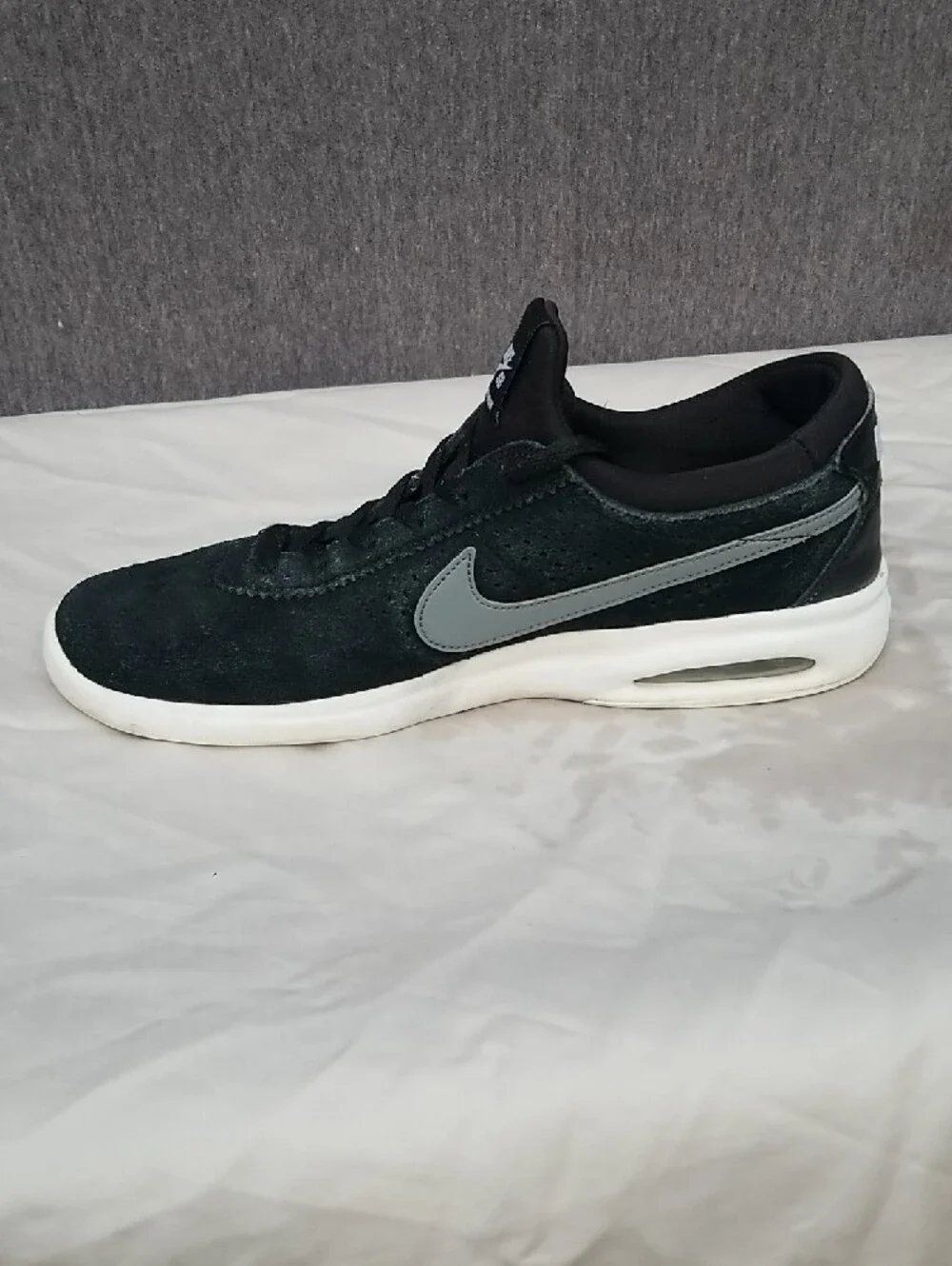 Nike SB Air Max Bruin Men’s Black with Gray Swoosh 10
